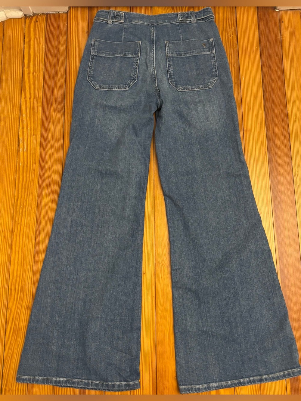 NWOT Anthropologie Pilcro Tower Flare Mid Rise Jean - Picture 6 of 8